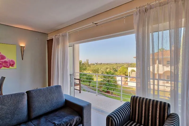 Colina Verde Resort مونكاراباشو منتزه العطل